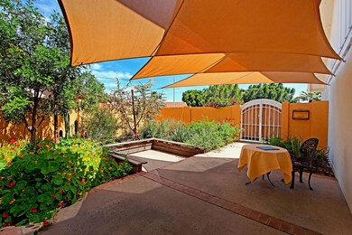 Sideyard_3278