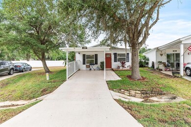 Adorable 2/1 with bonus room Cottage