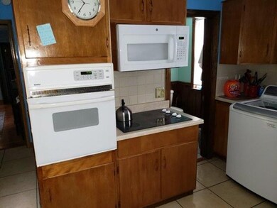 42 Walnut St, Lynn, MA 01905 - photo 2