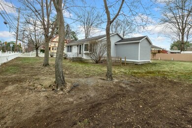 149 Concord St, Nashua, NH 03064 - photo 3