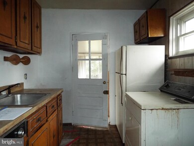 3905 Putty Hill Ave, Nottingham, MD 21236 - photo 6