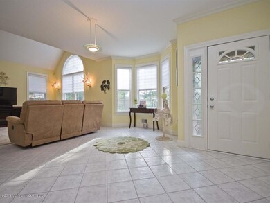 006_FOYER