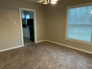 1510 W Dumble St, Alvin, TX 77511 - photo 5