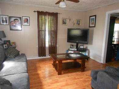 87 Park St, Gloversville, NY 12078 - photo 3