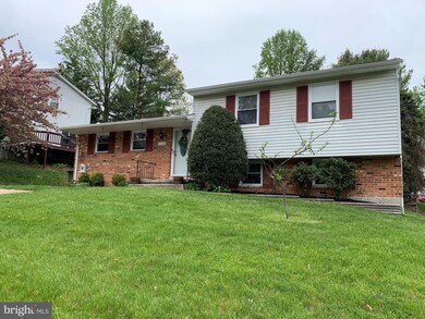 9122 Waltham Woods Rd, Parkville, MD 21234 - photo 2