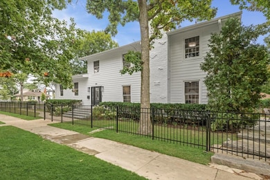 265 Randolph St, Glencoe, IL 60022 - photo 2