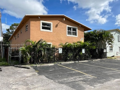 608 SW 16th Ave unit 1, Fort Lauderdale, FL 33312 - photo 2