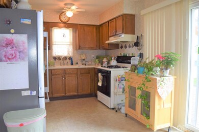 224 Scalera St, South Plainfield, NJ 07080 - photo 5