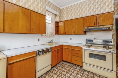 208 Oak St, Weehawken, NJ 07086 - photo 3