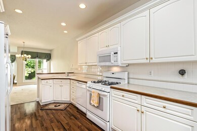 C - 6146 McNaughten Grove031