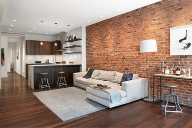 9 N Moore St unit 3, New York, NY 10013 - photo 2