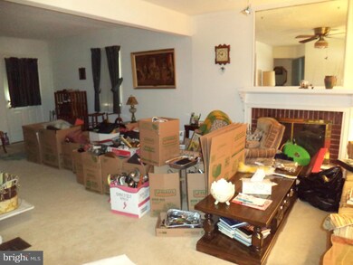 7715 Frederick Rd, Hyattsville, MD 20784 - photo 3