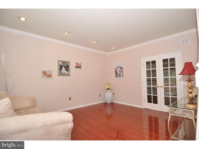 218 Heritage Dr, Columbus, NJ 08022 - photo 6