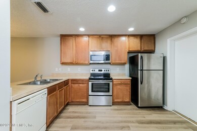 10632 Academy Park Dr, Jacksonville, FL 32218 - photo 5