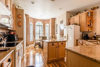 _DSC8375-HDR - Kitchen