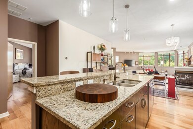 Open Kitchen