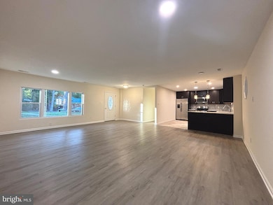 12543 Sagebrush Dr, Lusby, MD 20657 - photo 2