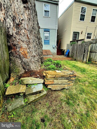 915 4th St NE, Washington, DC 20002 - photo 2