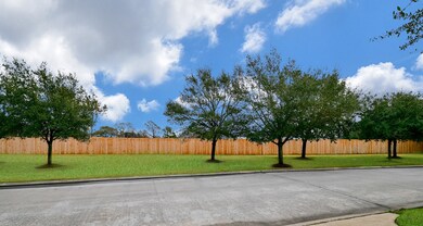 6711 Hampden Point Ct, Houston, TX 77040 - photo 2