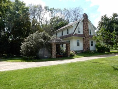 751 Janesville St, Oregon, WI 53575 - photo 2