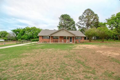 228 Cayuga Trail, Gainesville, TX 76240 - photo 3