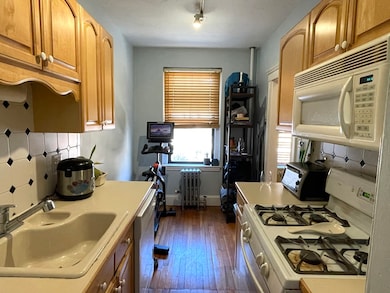 64 Queensberry St unit 301, Boston, MA 02215 - photo 4