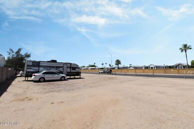 Lot 3