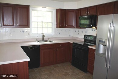 11807 Dudley Ct, Fredericksburg, VA 22407 - photo 5
