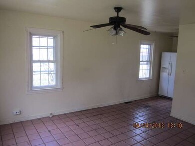 9911 Lawrence Ct, Schiller Park, IL 60176 - photo 2