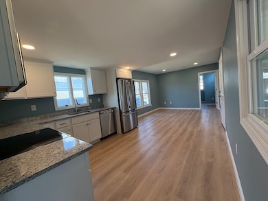 300 E Washington St unit 20N, North Attleboro, MA 02760 - photo 4