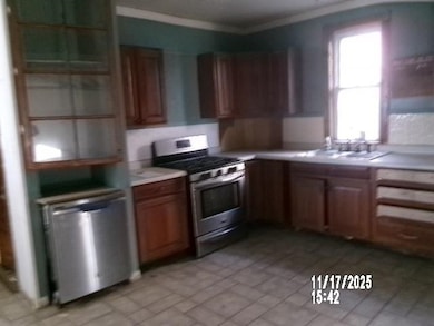 218 N Main St, Topeka, IN 46571 - photo 4