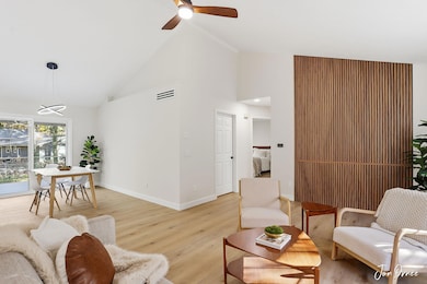 7-web-or-mls-16573-quincy-st