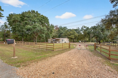 7365 Washington Ave, Montgomery, TX 77316 - photo 2