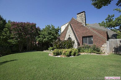 This quaint bungalow will draw you in with its bea