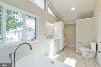 213 Buchanan Ave, Folsom, PA 19033 - photo 7