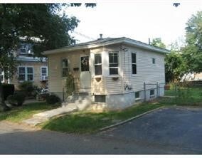 244 Irving Rd, Warwick, RI 02888 - photo 2