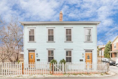 Duplex faces alley
