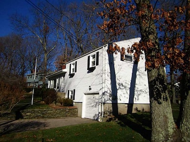 14 Tomahawk Ct, Warwick, RI 02886 - photo 3