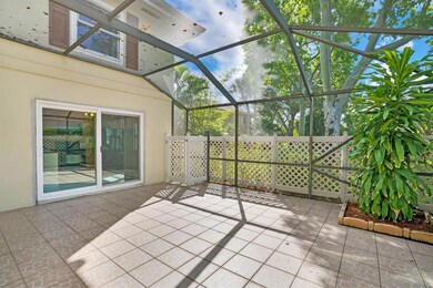 31 Clinton Ct unit C, Royal Palm Beach, FL 33411 - photo 3
