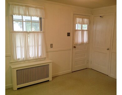 54 Brighton St, Springfield, MA 01118 - photo 4