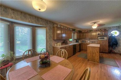 219 SW Seagull St, Lees Summit, MO 64082 - photo 5