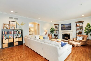 123 S Blanchard St, Wheaton, IL 60187 - photo 6