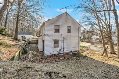 24700 Hawthorne Dr, Euclid, OH 44117 - photo 7