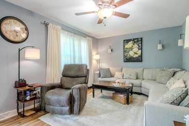 1715 Cedar Ln, Holts Summit