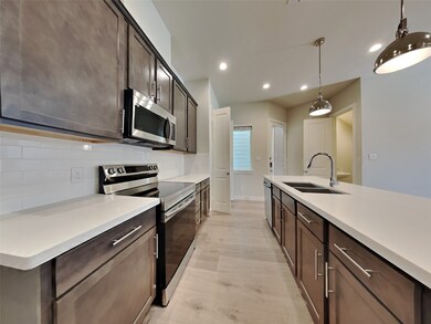 5710 Paul Quinn St, Houston, TX 77091 - photo 5