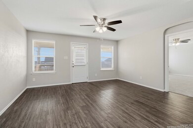 7018 Phoebe View, San Antonio, TX 78252 - photo 6