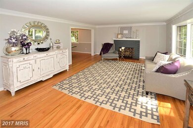 6528 Oakwood Dr, Falls Church, VA 22041 - photo 2