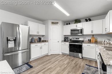 10851 Lakeview Dr, Taylor, MI 48180 - photo 6