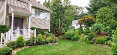 1 Ivy Hollow Ct, Cranston, RI 02921 - photo 4