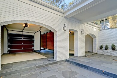 85 Legend Ln, Houston, TX 77024 - photo 5